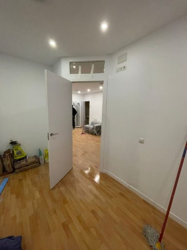 Instalación de puerta y tabique pladur 
